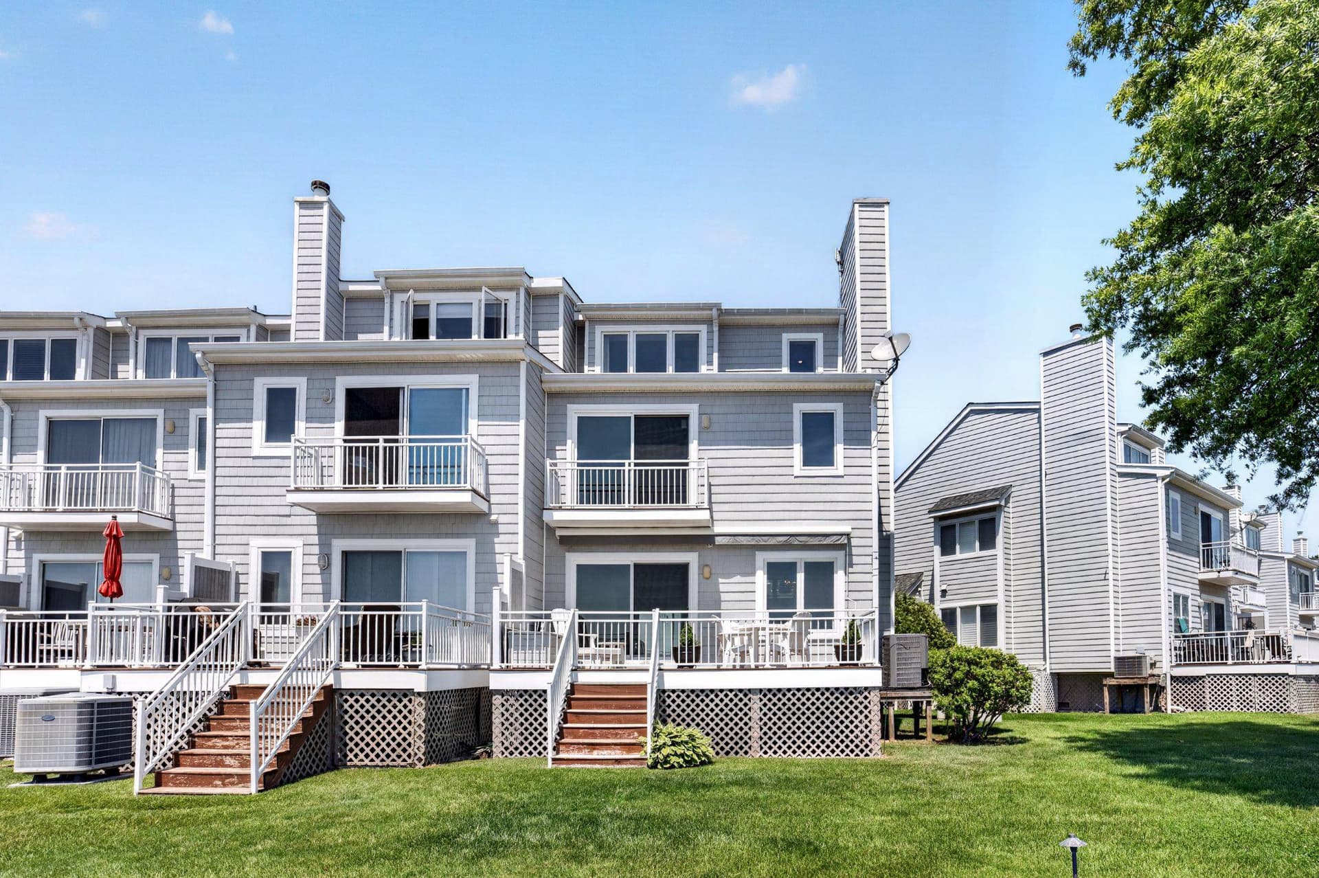 1401 Oyster Cove Drive photo 6