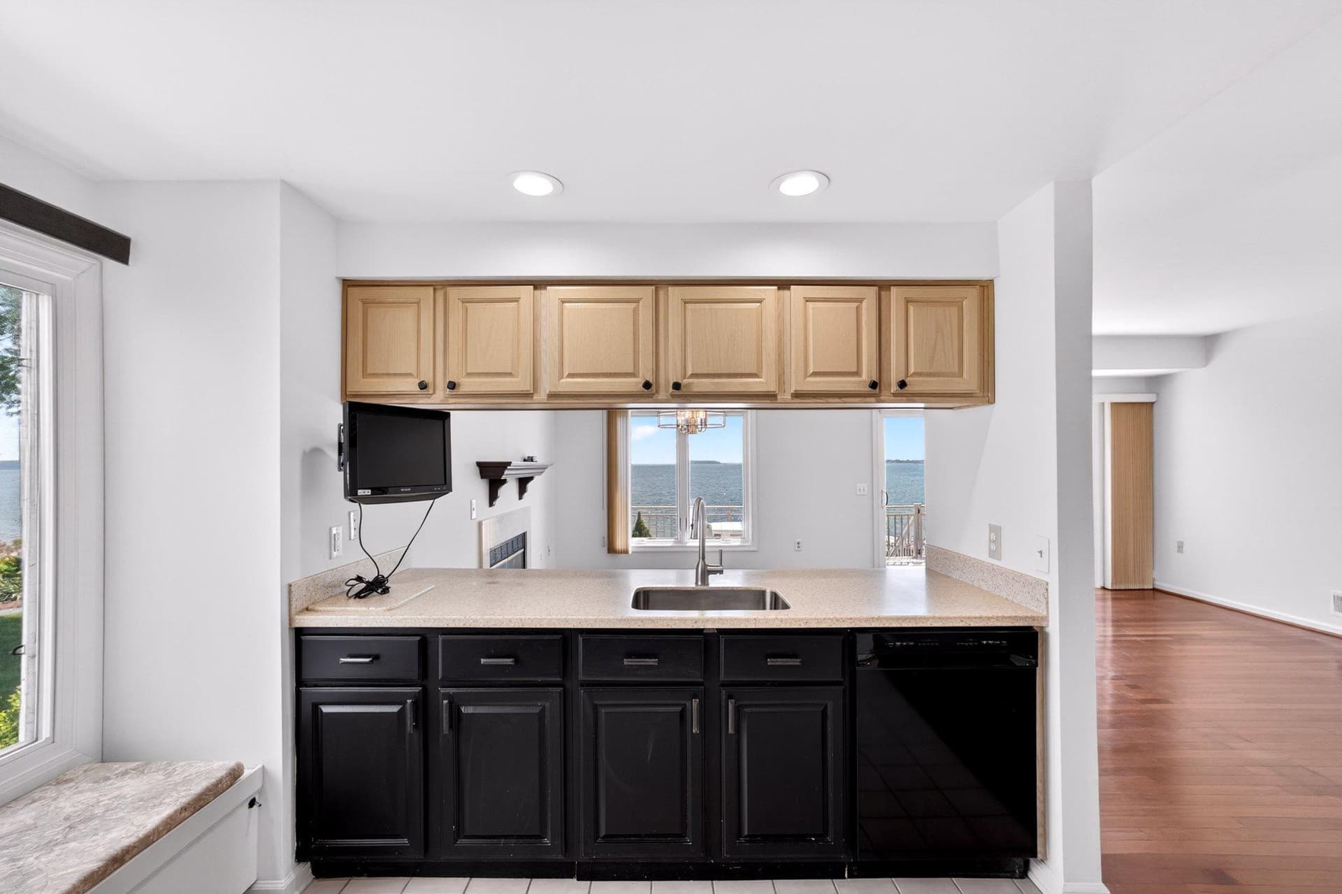 1401 Oyster Cove Drive photo 9