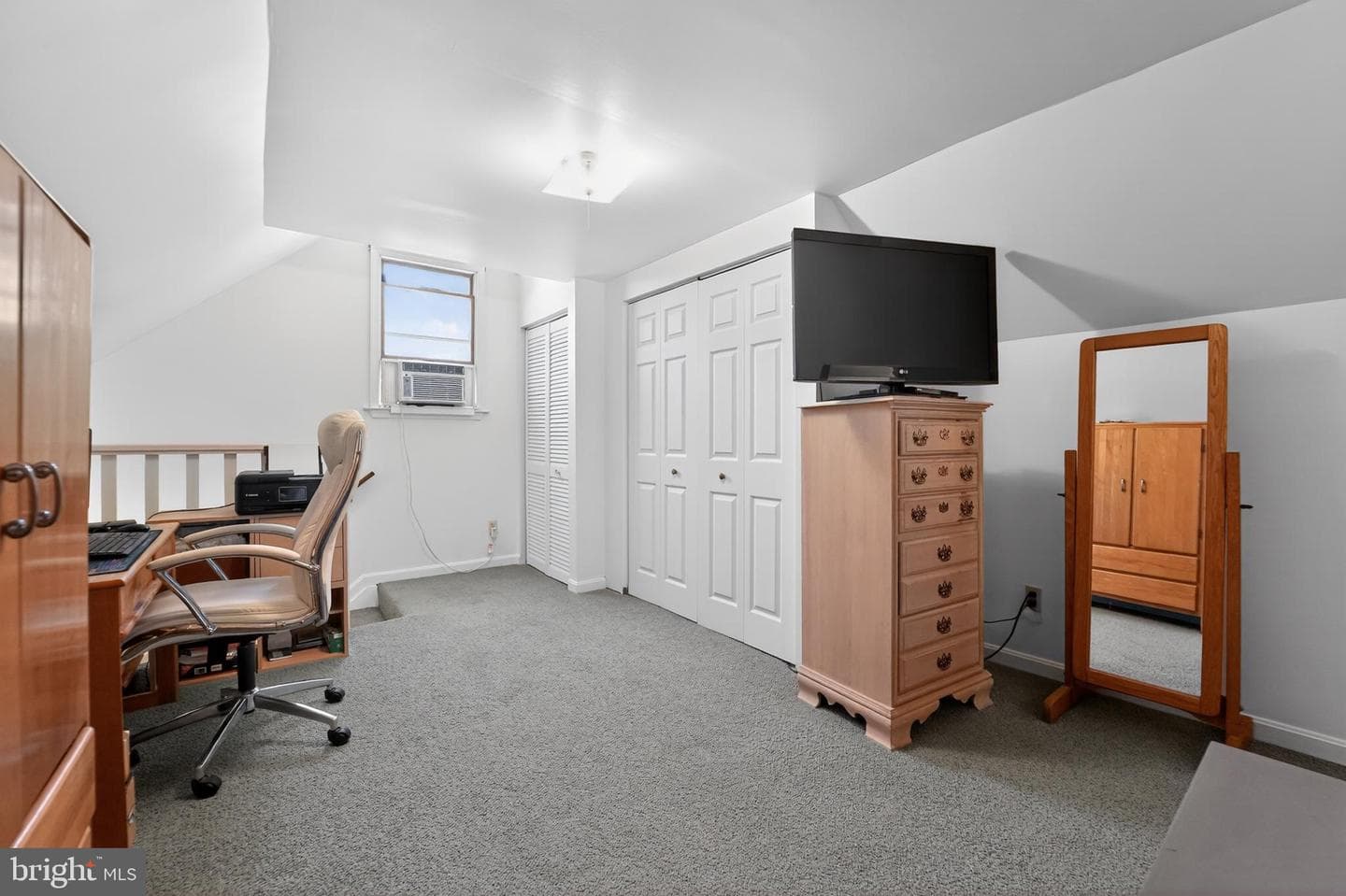 606 Kimberly Way photo 60