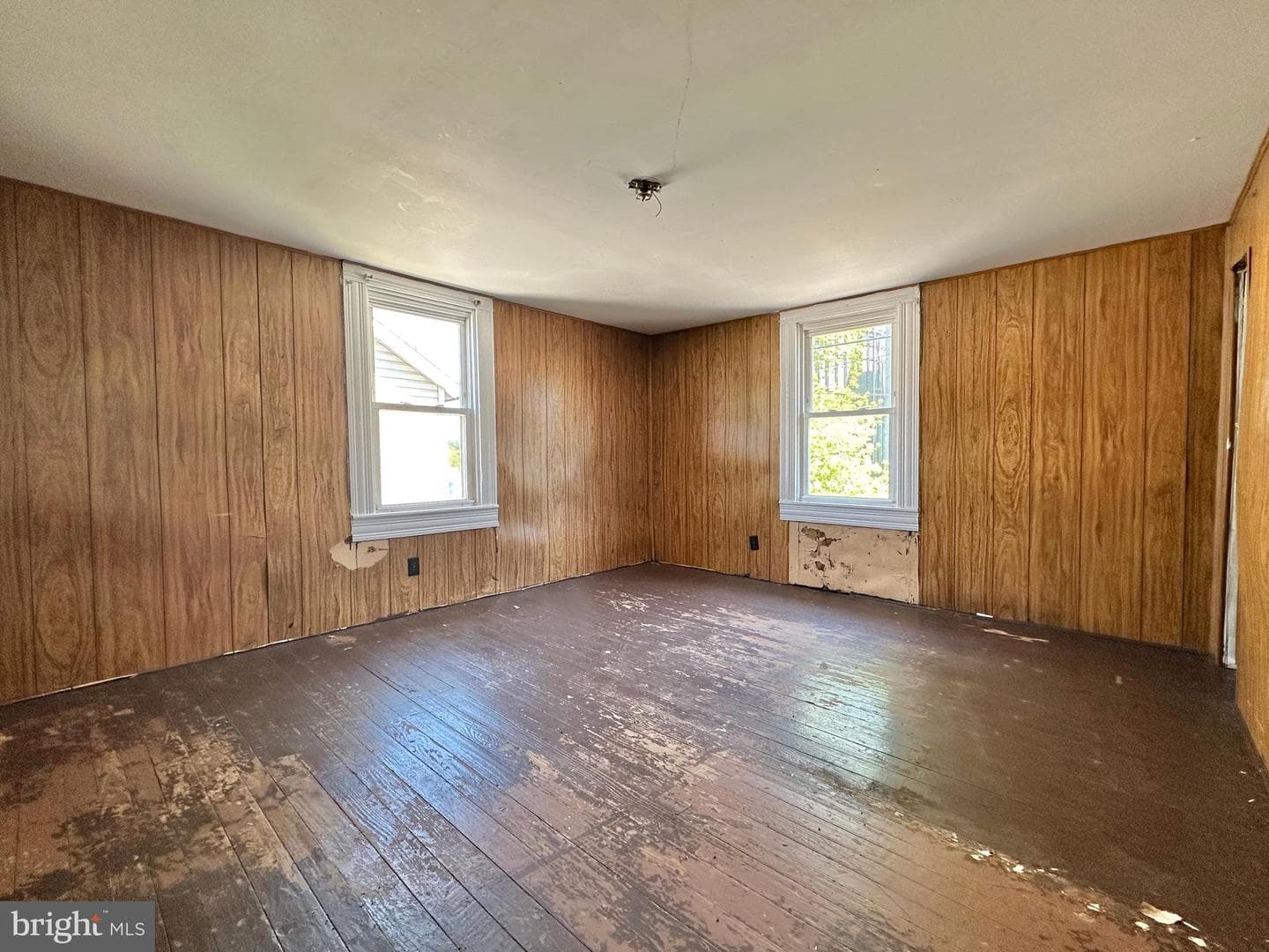 13704 Main St photo 15