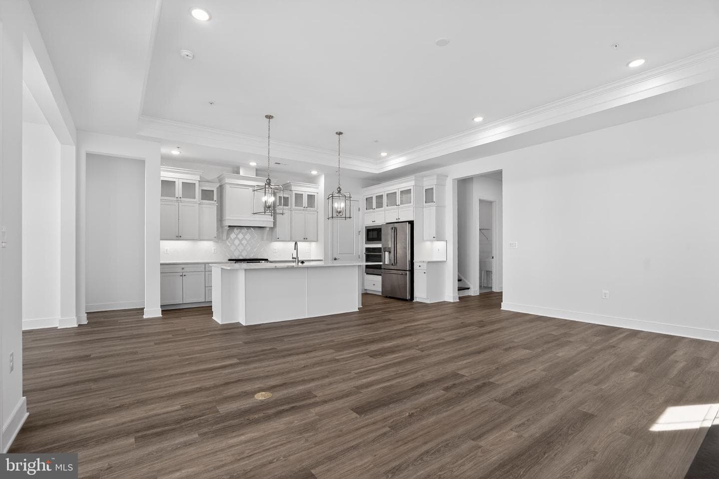 540 Warbler Way photo 5