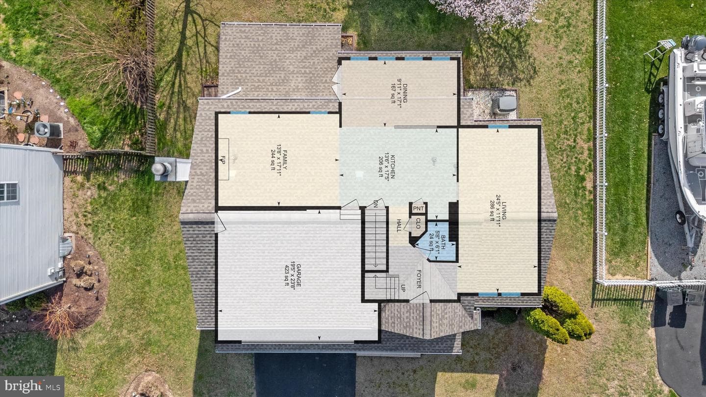 235 Green Street photo 42