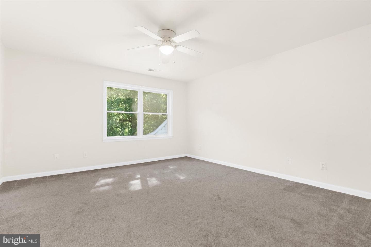 5011 Bridgepointe Drive photo 21