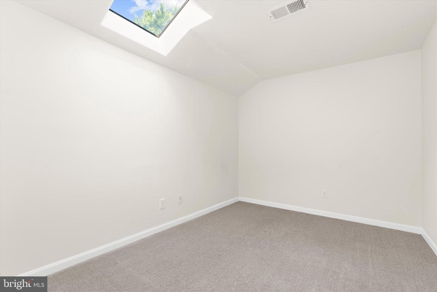 5011 Bridgepointe Drive photo 25
