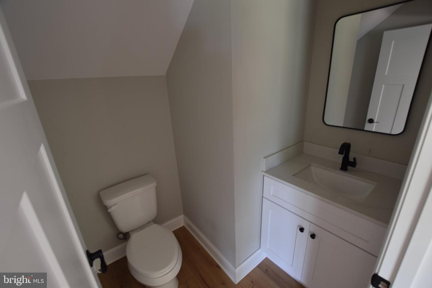 111 Chestnut Road photo 32