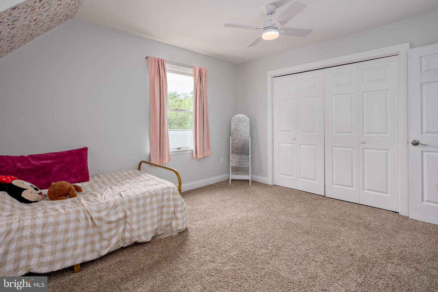 756 Kimberly Way photo 19