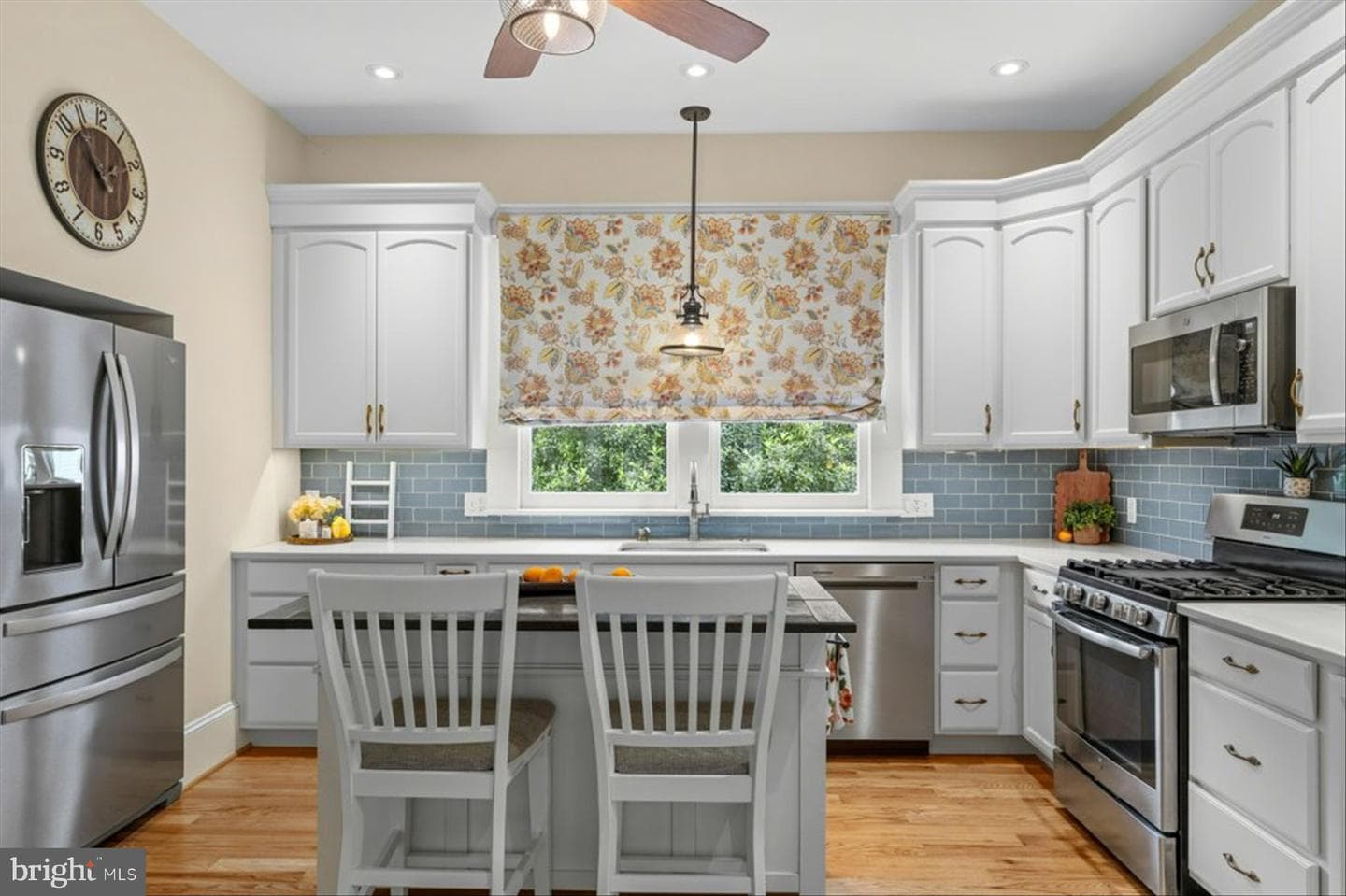 108 Maple Avenue photo 13