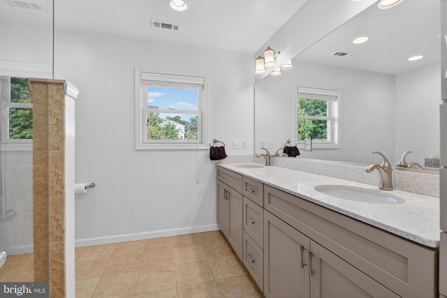 713 Bay Drive photo 25