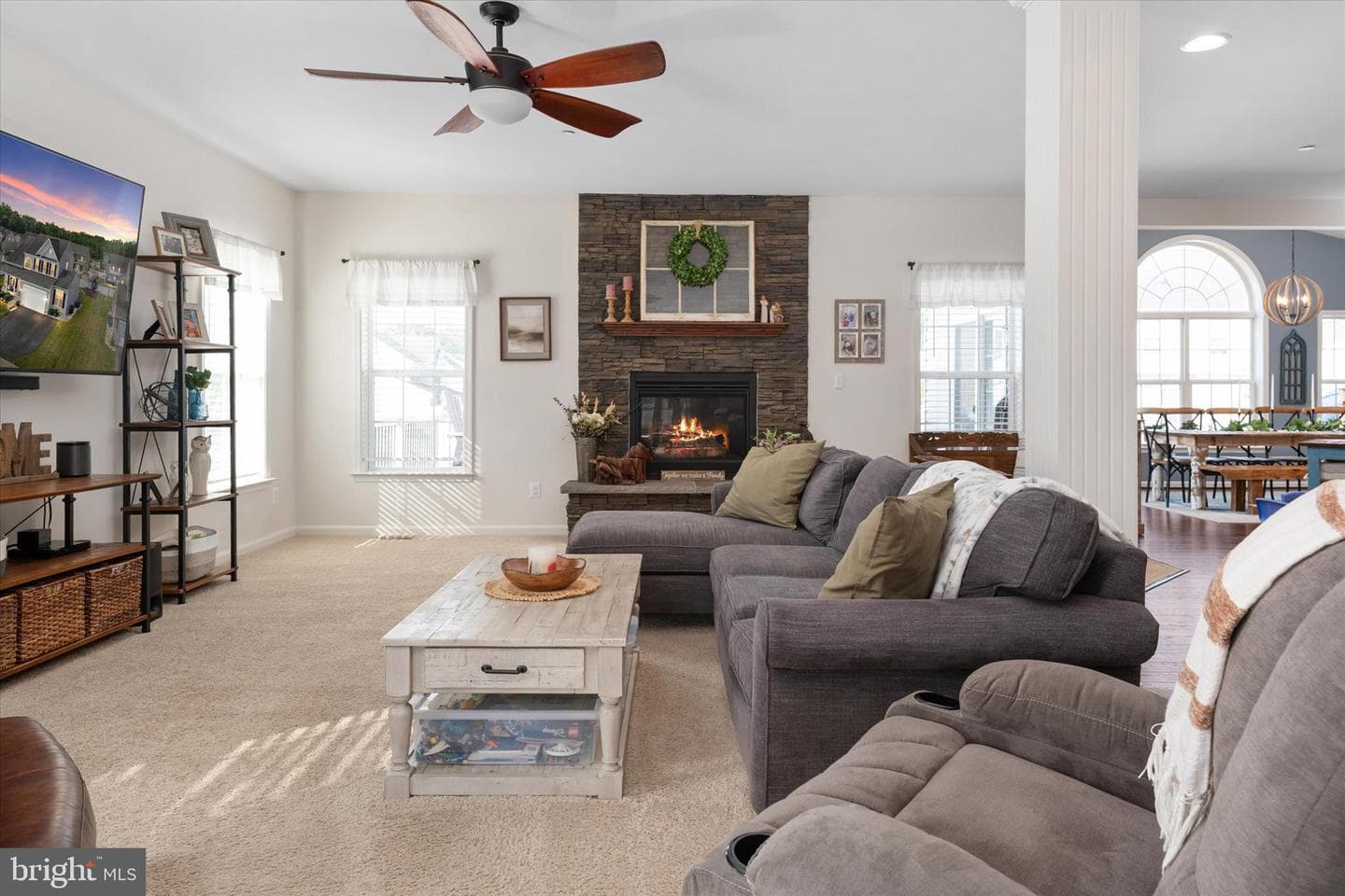 126 E Brook Drive photo 6
