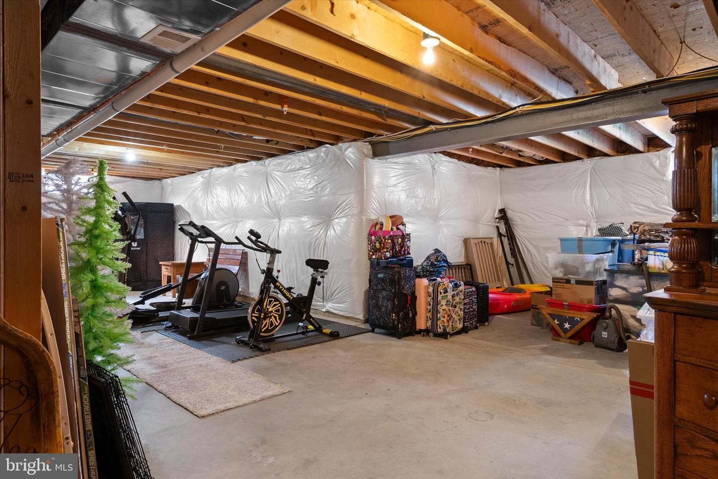 126 E Brook Drive photo 61