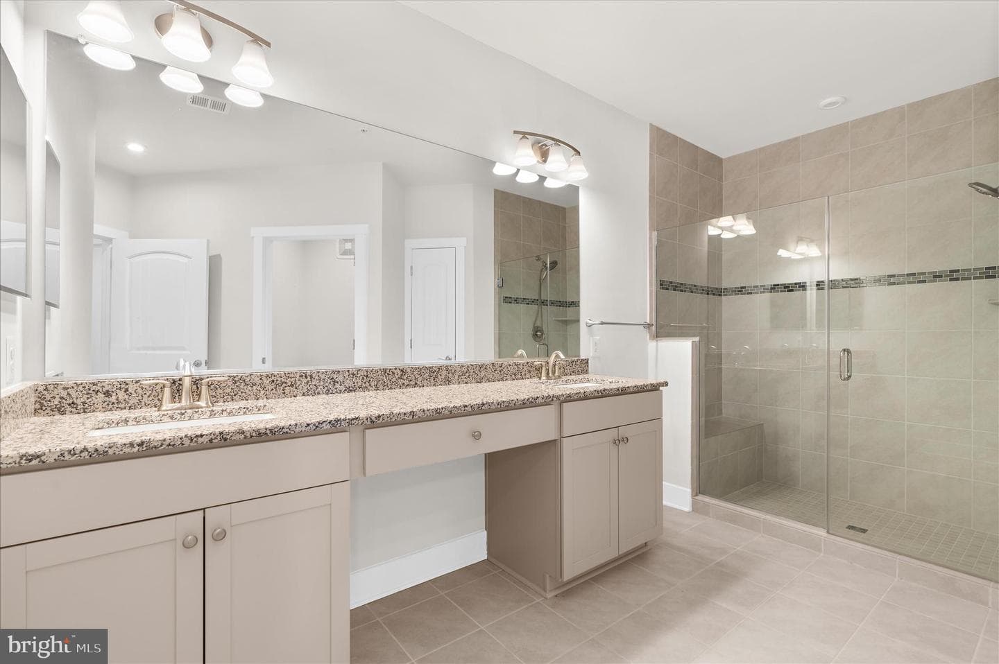 2000 Herons Nest Way #401 photo 19