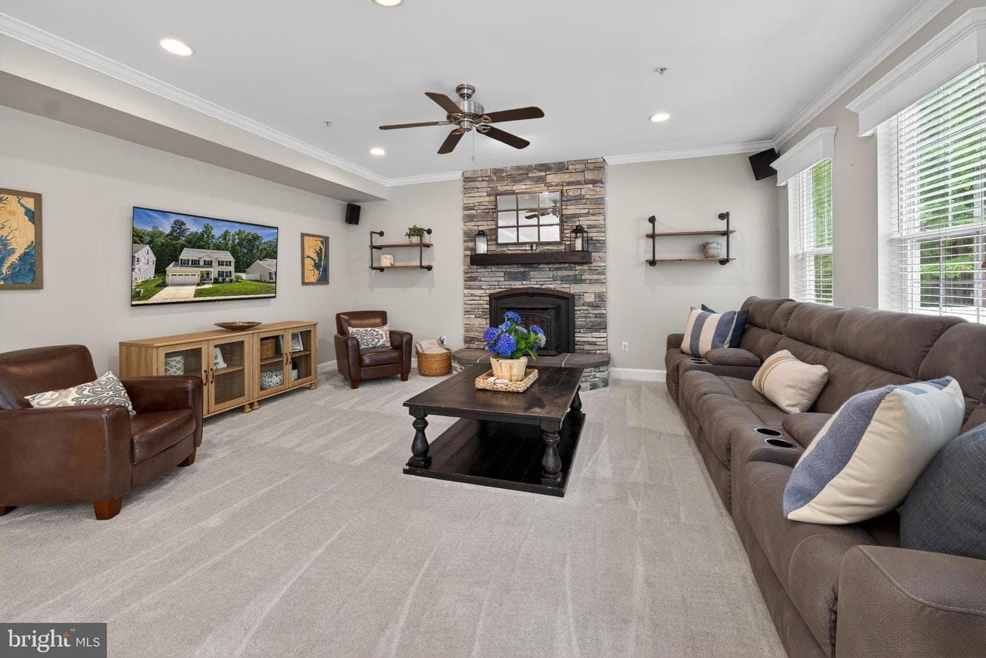 125 Fawn Lane photo 25