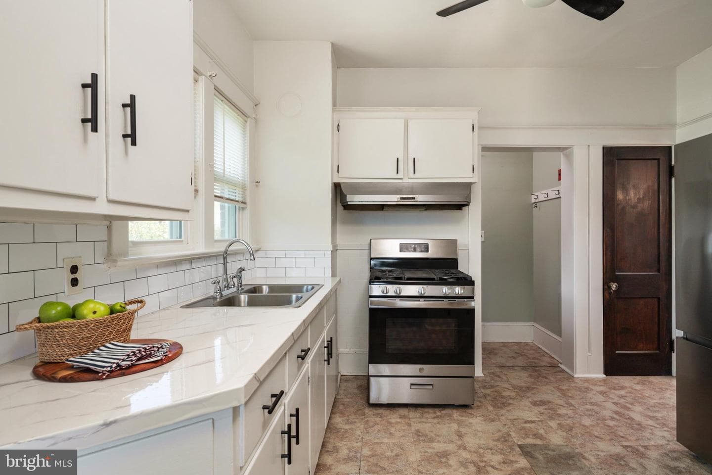 104 Walnut Street photo 11
