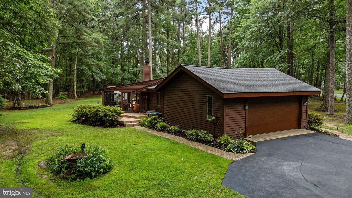 121 Eareckson Lane photo 38
