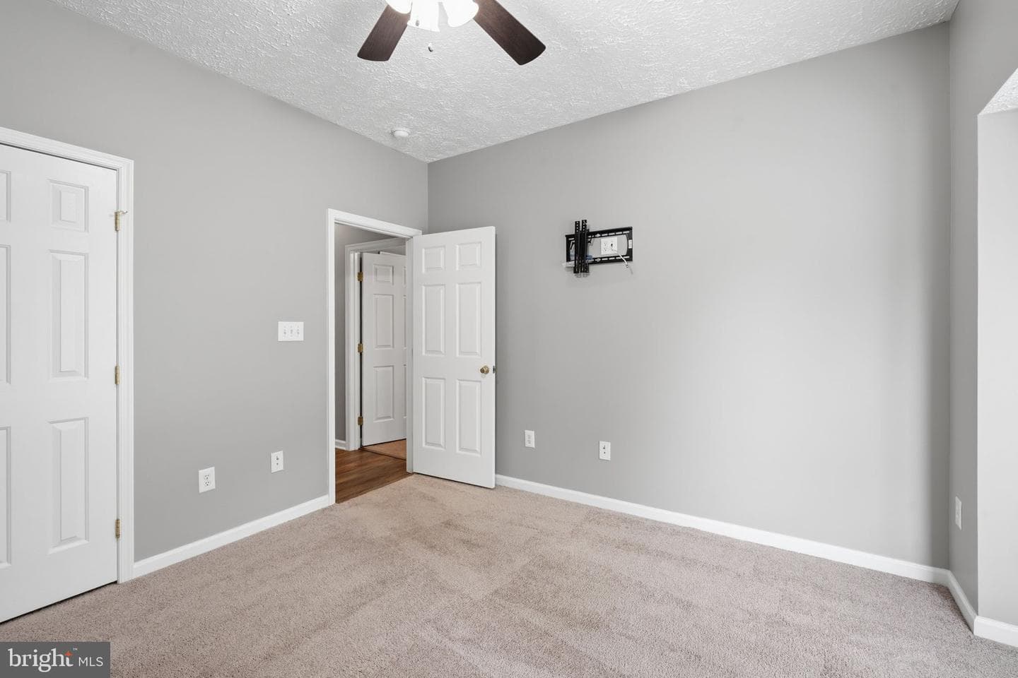 114 Edenderry Avenue photo 20
