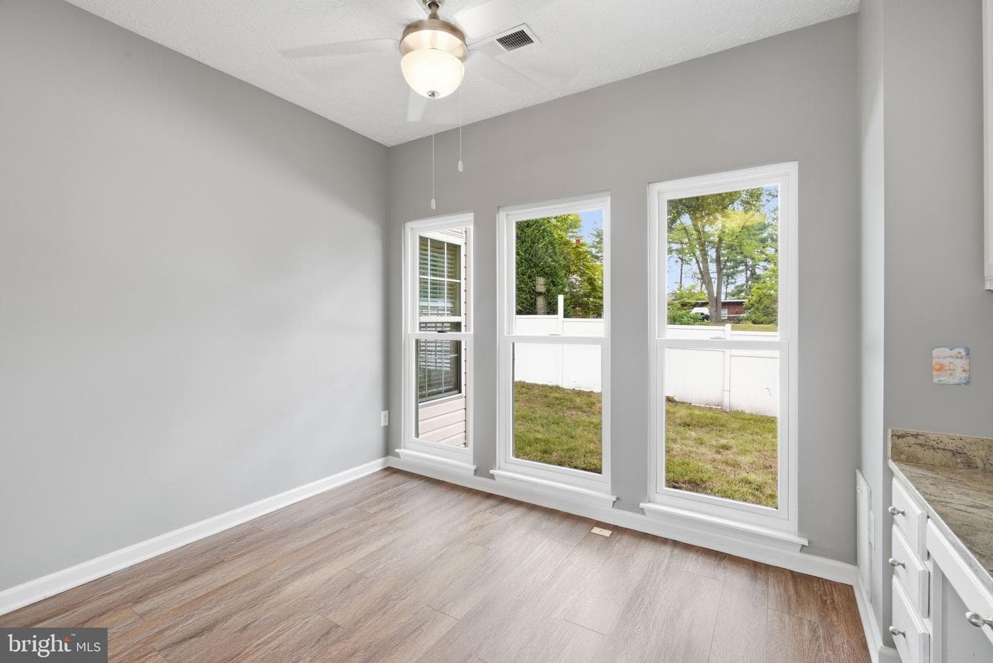 114 Edenderry Avenue photo 32
