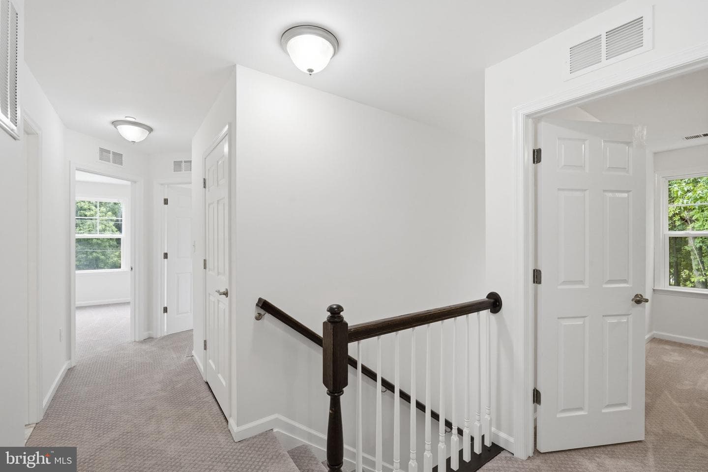 124 Riverside Drive photo 17