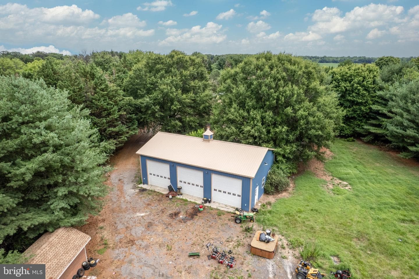 101 Chestnut Lane photo 45