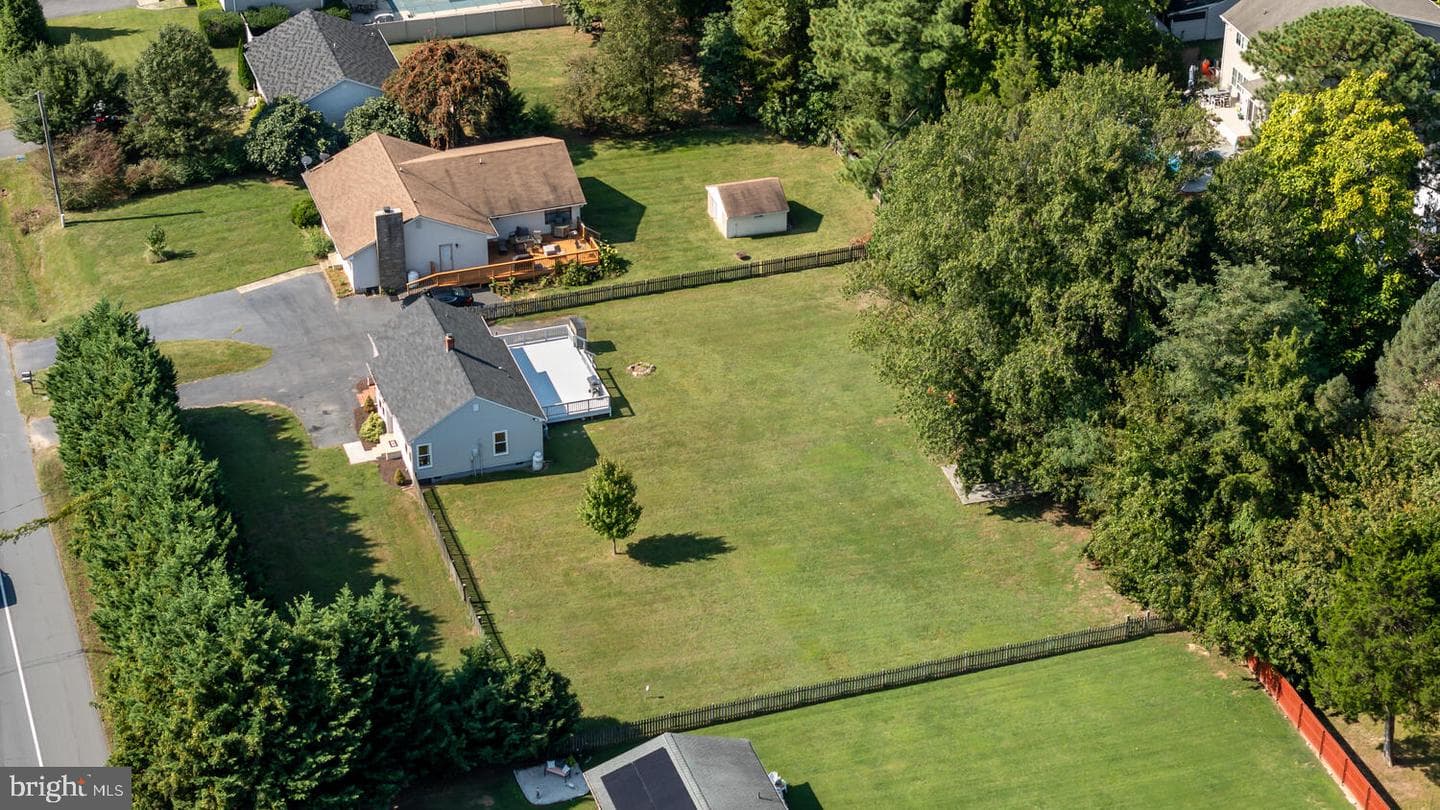 624 Romancoke Road photo 11