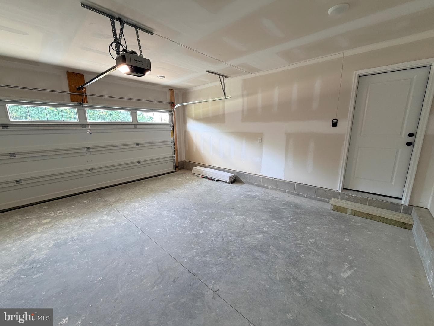 705 Carmichael Road photo 41