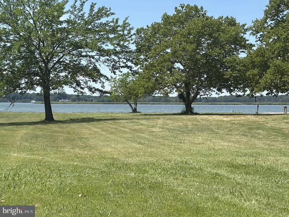 300 Woods Point Road photo 6