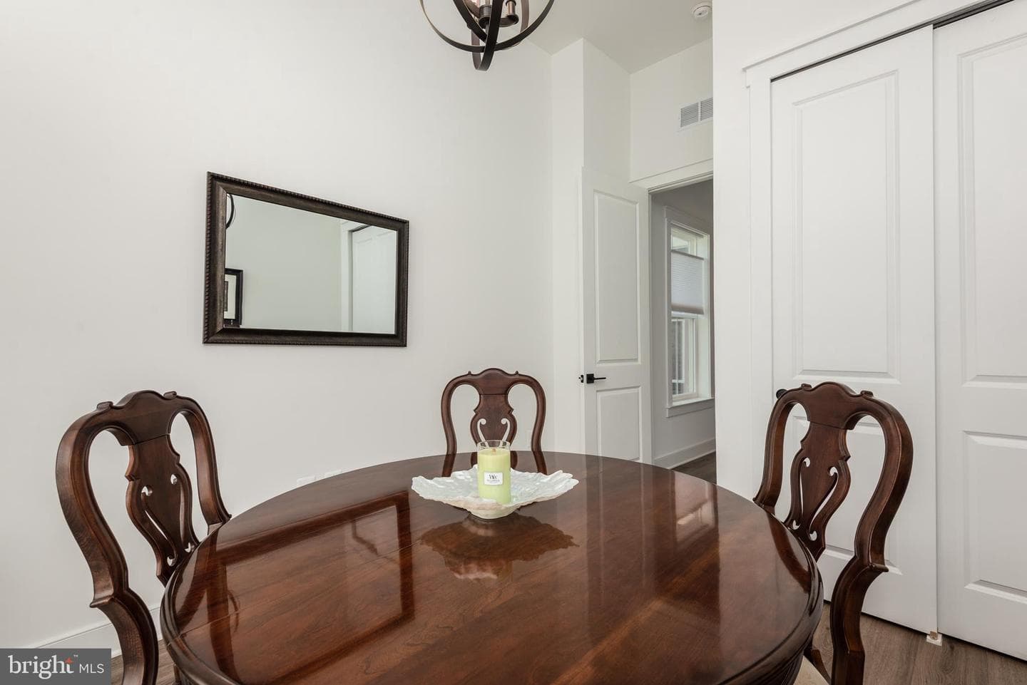 233 Peregrine Drive photo 27