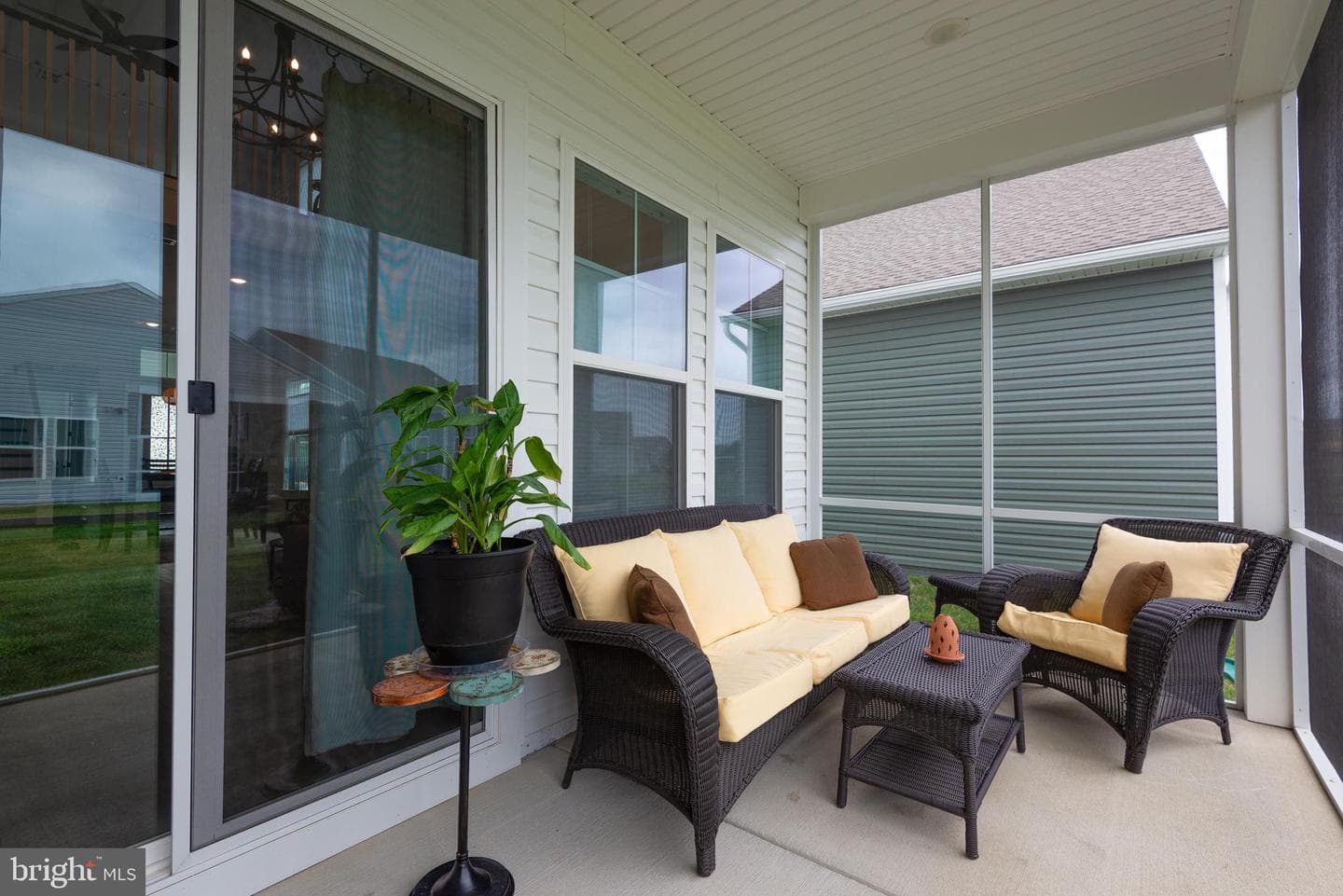 233 Peregrine Drive photo 42