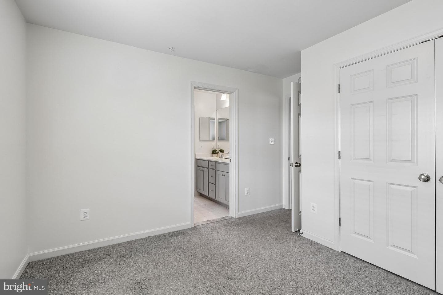 247 Breeding Boulevard photo 29
