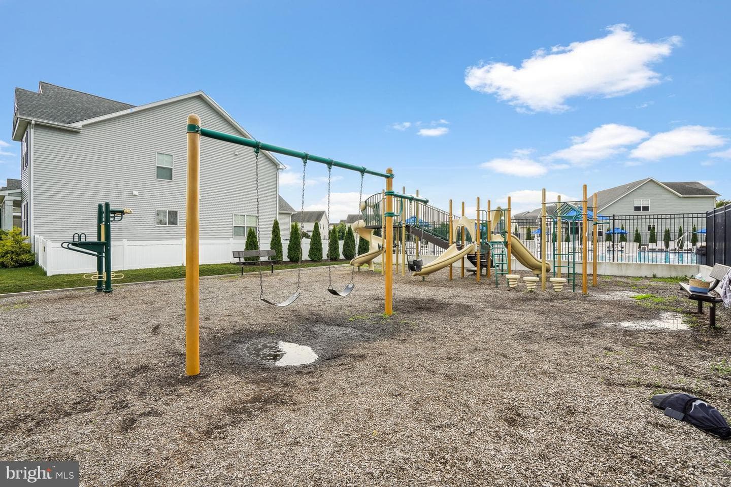 247 Breeding Boulevard photo 64