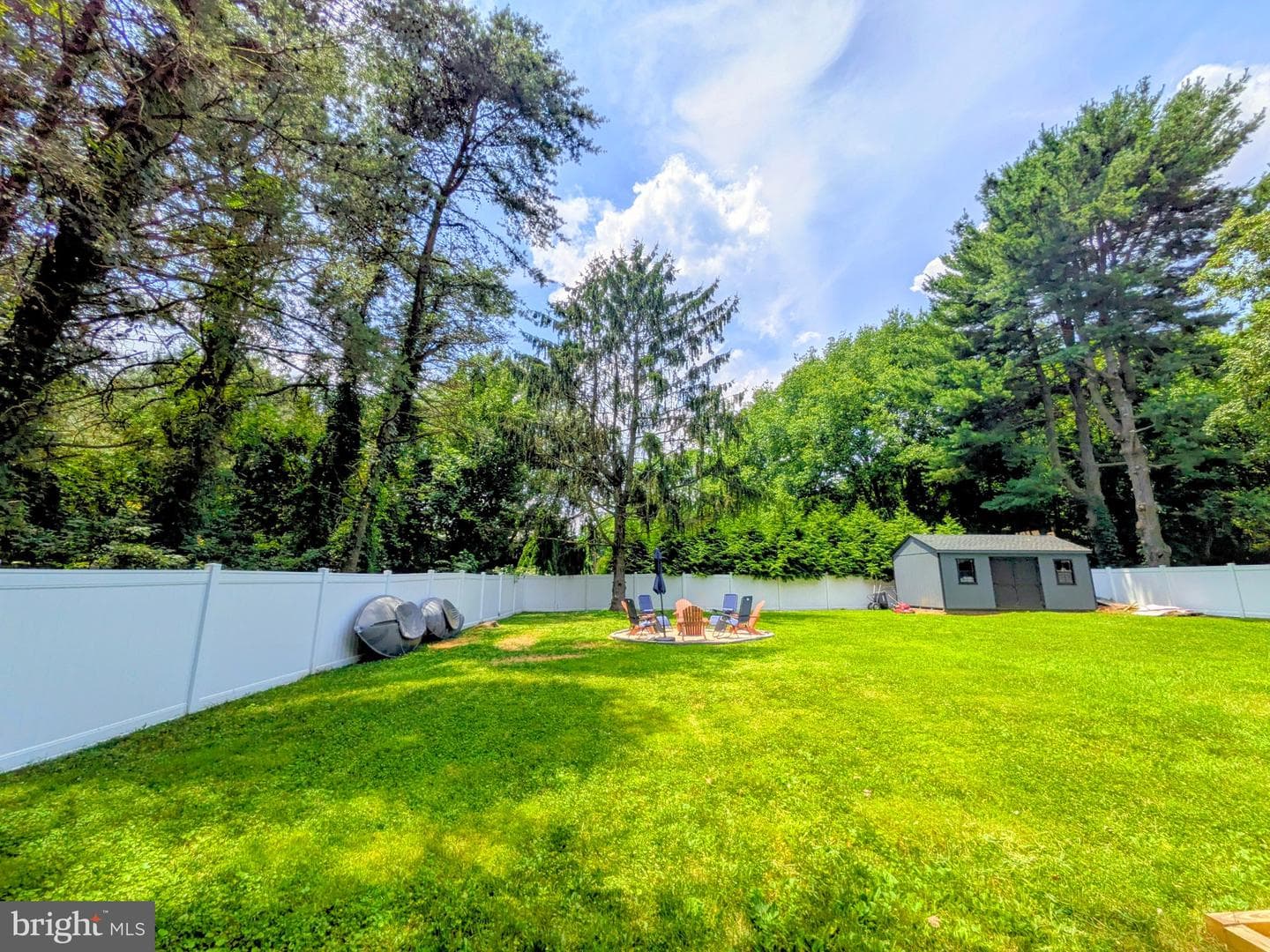102 Maple Road photo 44