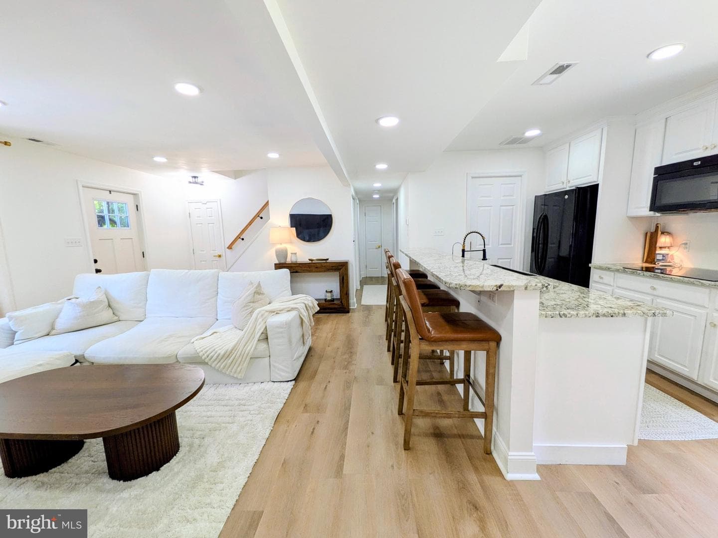 102 Maple Road photo 5
