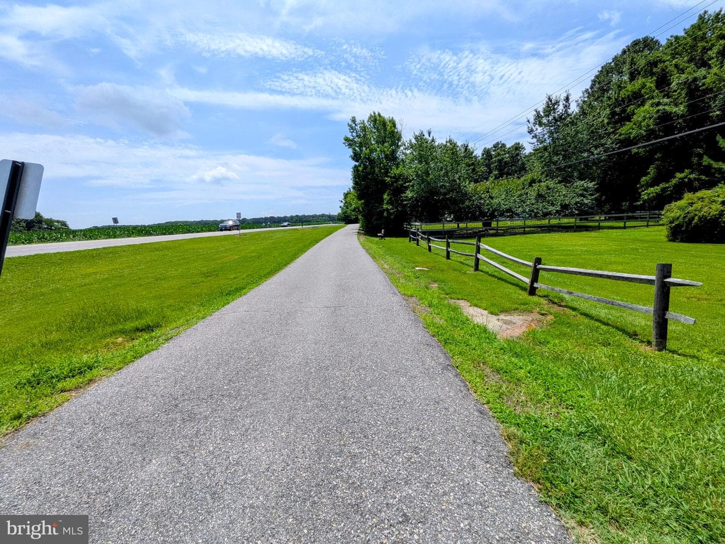 102 Maple Road photo 57