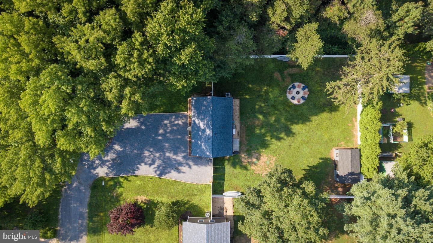 102 Maple Road photo 62