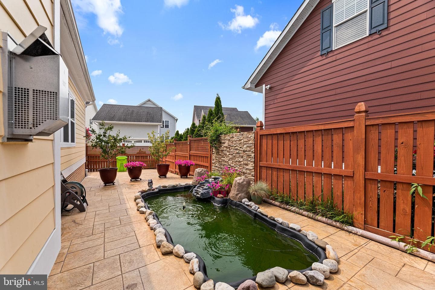 134 Richard Ingle Way photo 37