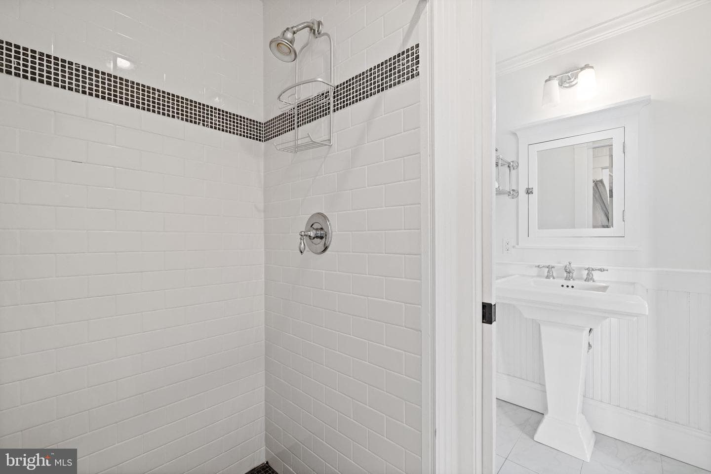 366 Queen Anne Road photo 11