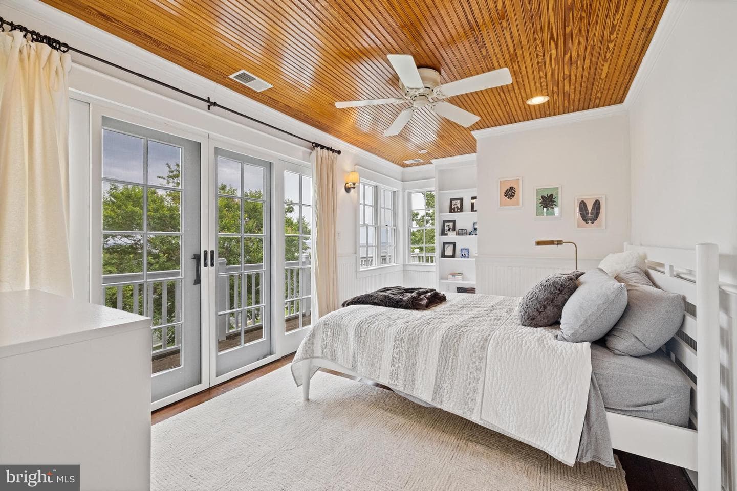 366 Queen Anne Road photo 12