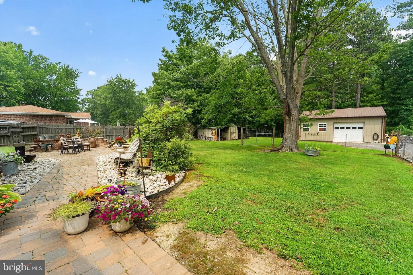 407 Sawmill Lane photo 12