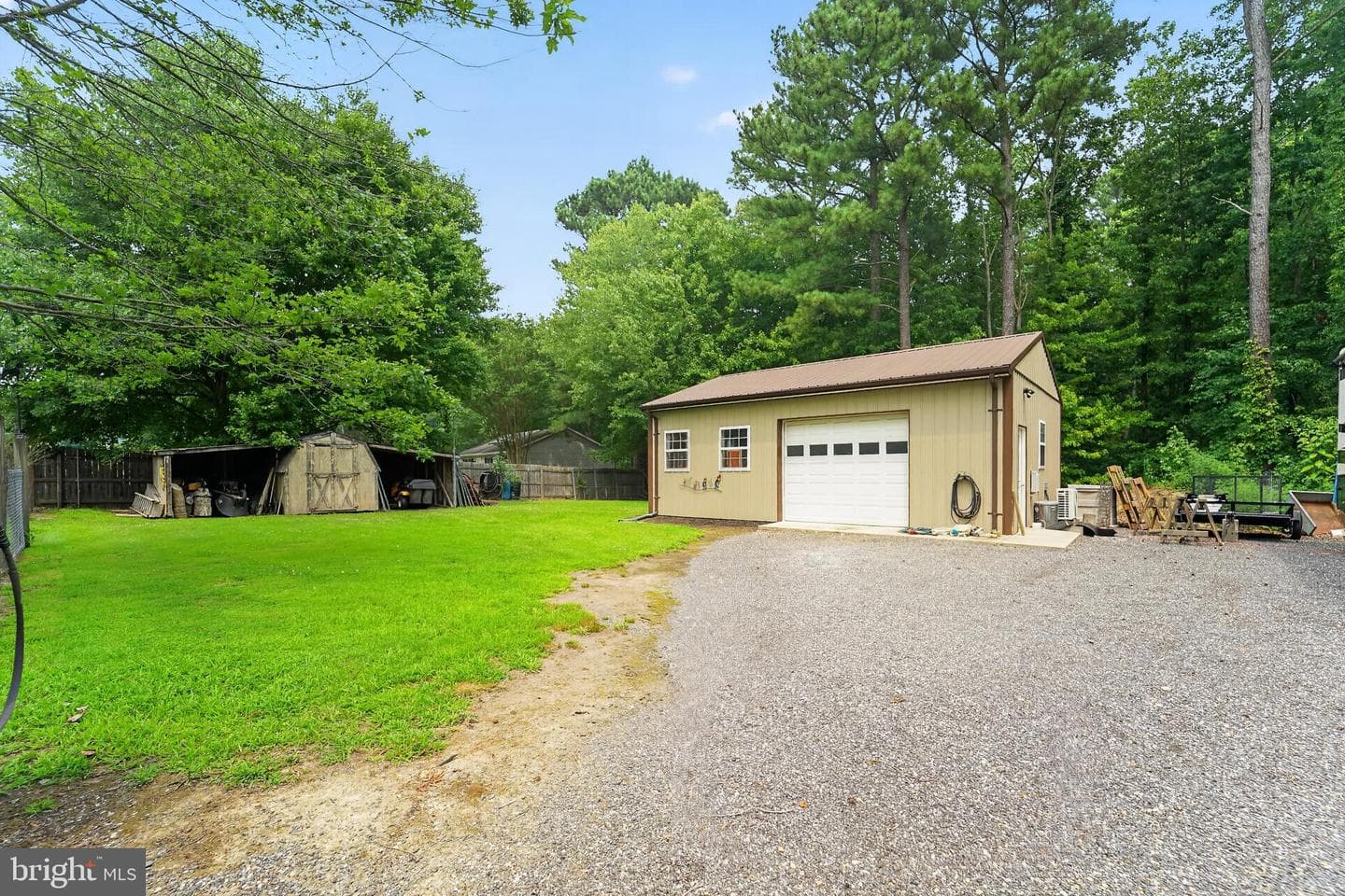 407 Sawmill Lane photo 9
