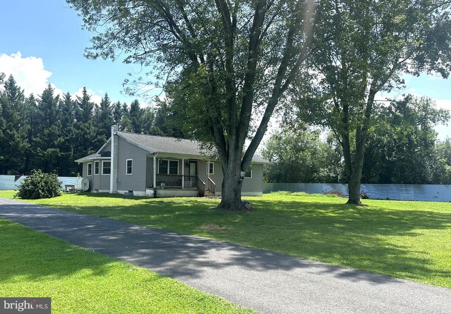 240 Round Top Road photo 1