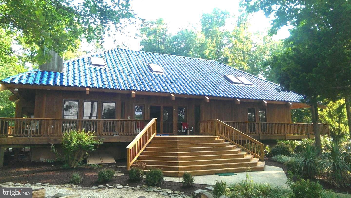 2006 Bennett Point Road photo 1