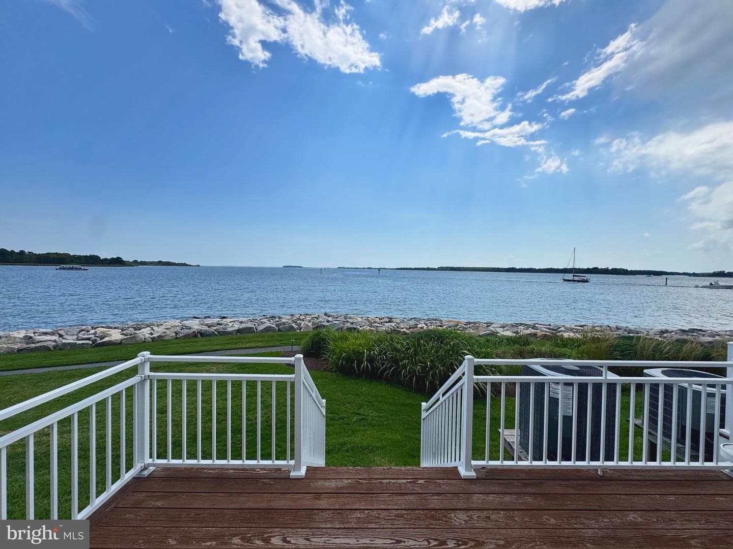 1503 Oyster Cove Drive photo 1