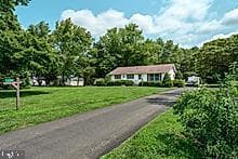224 Ewingtown Road photo 1