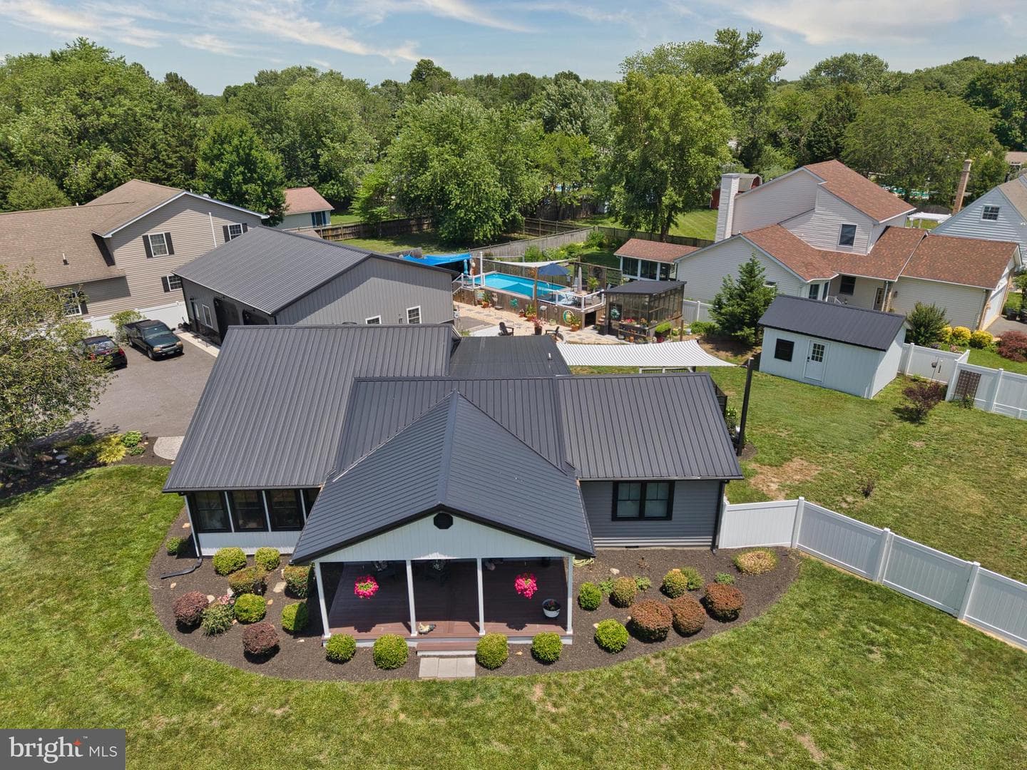 2702 Harrington Road photo 1