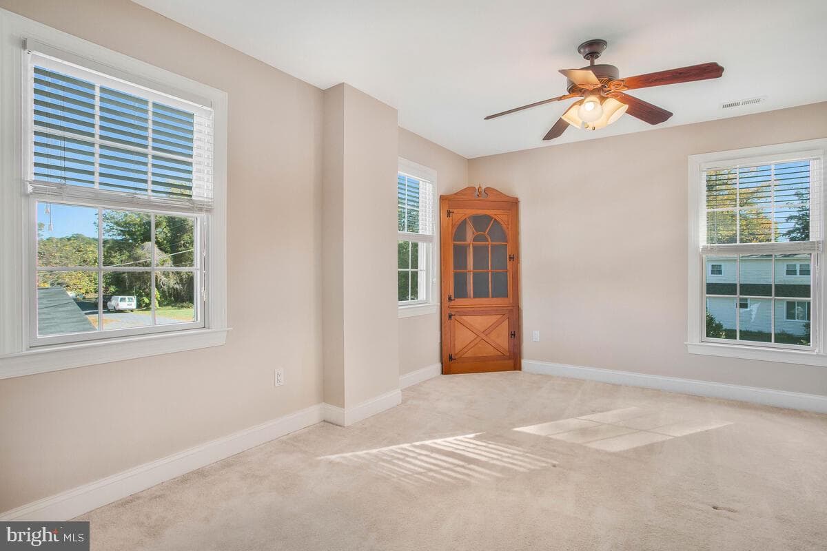 20253 Serenity Lane photo 40