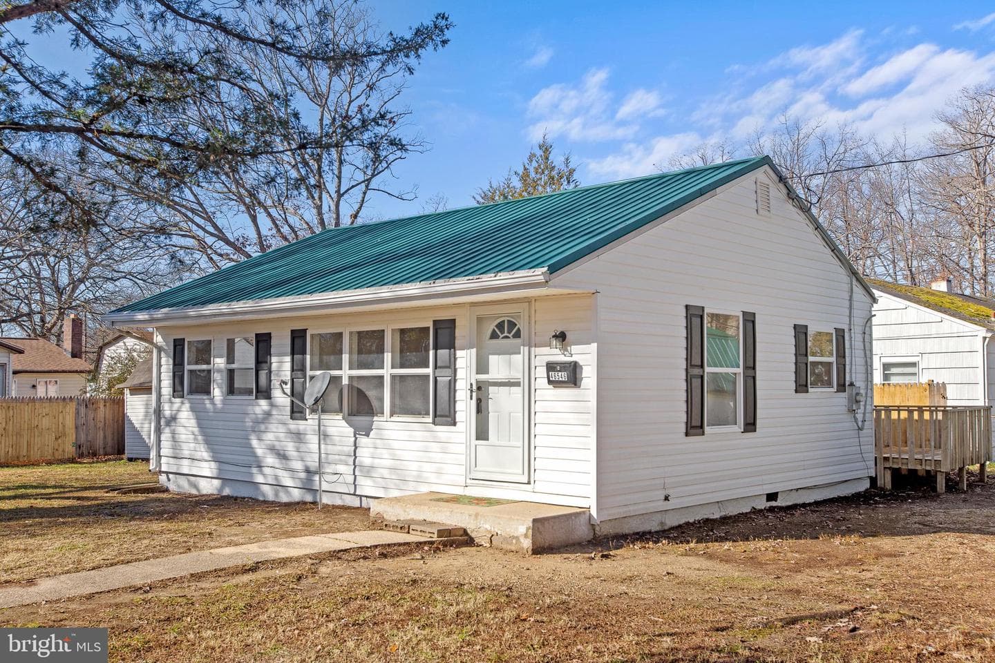 46546 Midway Drive photo 1