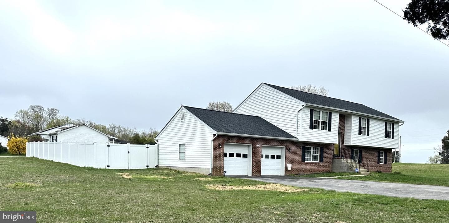 23200 Longview Boulevard photo 2