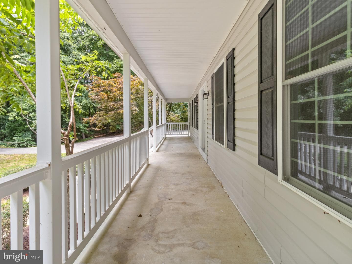 35903 Army Navy Drive photo 4