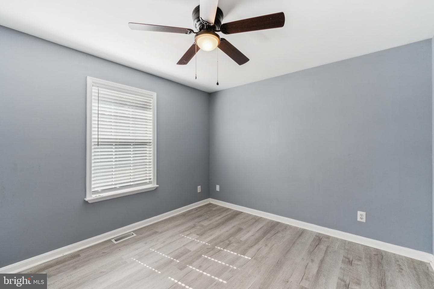 26799 N Sandgates Road photo 23