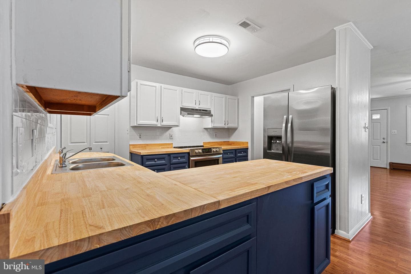 18352 River Road photo 11