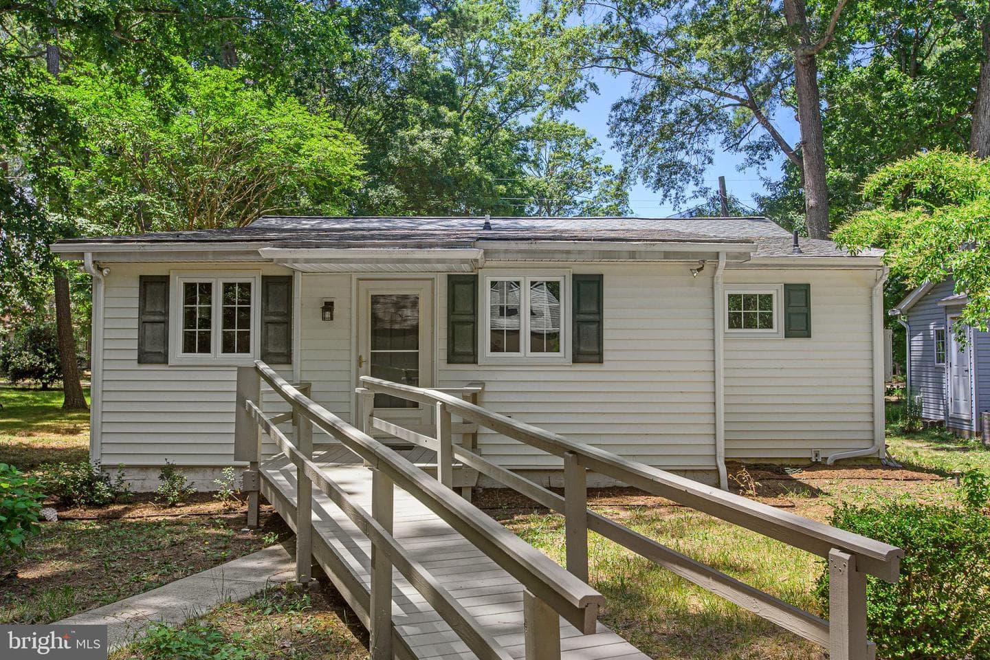 18352 River Road photo 26